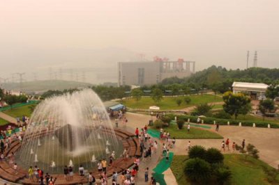 2015081449 Three Gorges Dam viewpoint.jpg