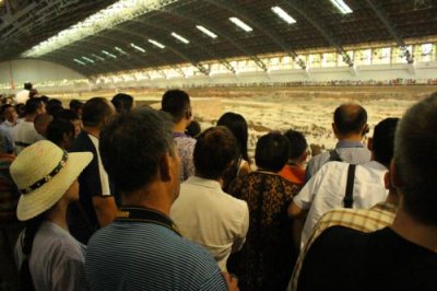 2015081746 Crowds Terracotta Warriors.jpg