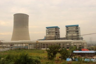 2015081962 Power station near Xian.jpg