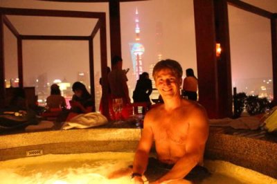 2015082103 Paul Jacuzzi Hyatt Shanghai.jpg