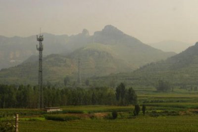 2015082171 Hills near Nanjing.jpg