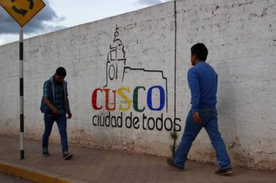 2016033212 Cusco graffiti.jpg