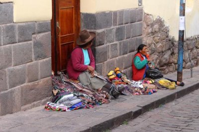 2016033238 Street Sellers Cusco.jpg