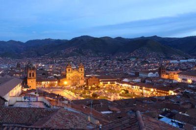 2016033264 Twilight over Cusco.jpg