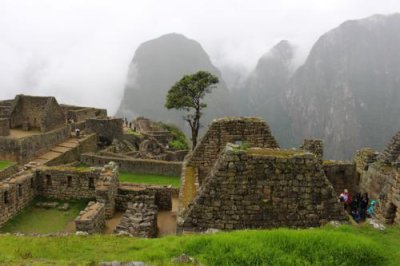 2016045466 Ruins Machu Picchu.jpg
