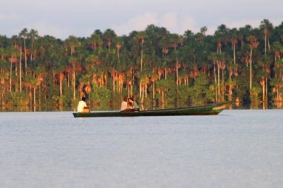 2016034105 Boat dawn Lake Sandoval.jpg