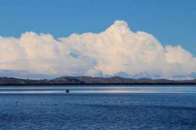 2016034371 Clouds above Lake Titicaca.jpg