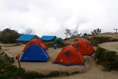2016045356 Camping at Phuyupatamarca.jpg