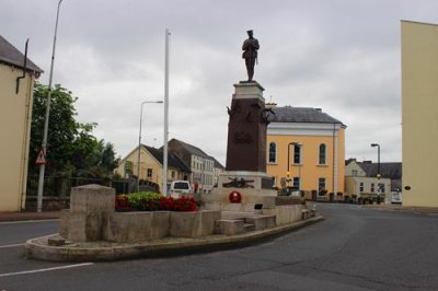 2016087412 Enniskillen War Memorial.jpg