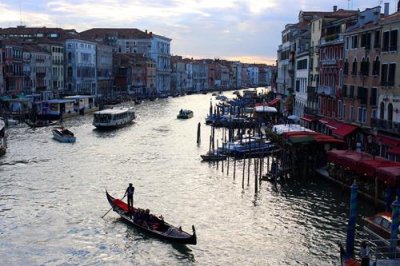 2016107972 Grand Canal Venice.jpg