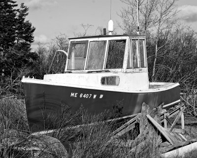 Boats in B & W