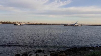 NewcastleBigBarge_Aug2016_20160829_070347.jpg