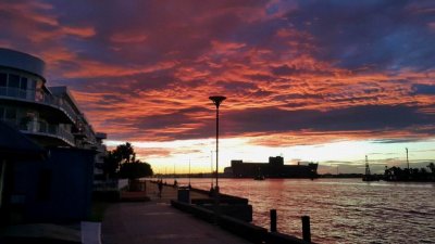 NewcastleSunsetJune2016_.jpg