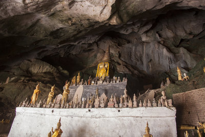 Luang Prabang (Pac Ou Caves)