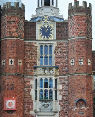 13 Hampton Court Palace Uk 2013.jpg