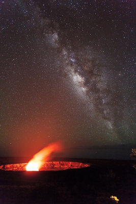 Halemaumau and the Milky Way RD-723 46638