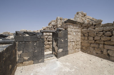 Jordan Qasr el-Hallabat 2013 0604.jpg