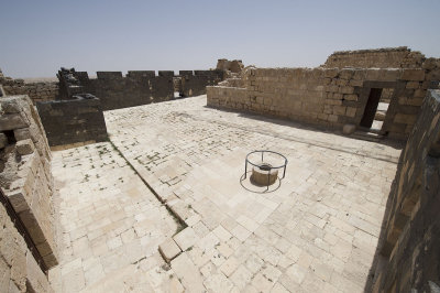 Jordan Qasr el-Hallabat 2013 0616.jpg