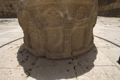 Jordan Qasr el-Hallabat 2013 0617.jpg