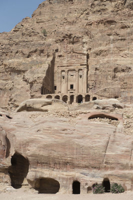 Jordan Petra 2013 1677 Urn Tomb.jpg