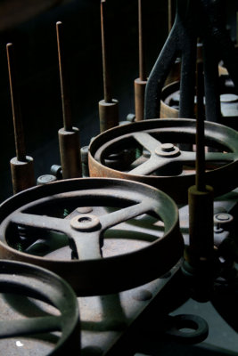 Spindles and wheels