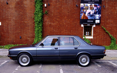 MY 31 YEARS OLD CAR,BMW E28