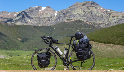 454    Pedro touring Spain - Specialized Tricross touring bike
