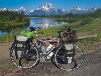 475  Justin touring Wyoming - Giant OCR Touring touring bike
