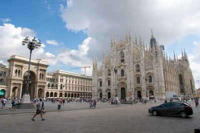 Milano : Piazza del Duomo 3.jpg