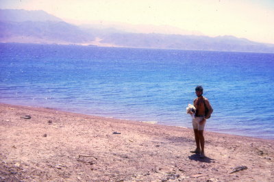 4002 First Dive in Red Sea Sept 1966_resize.jpg