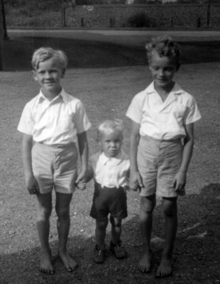 Manfred_Peter_Wolfgang_Bessel_1950s.jpg