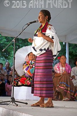 Contestant from Villa Pinotepa Nacional in traditional traje