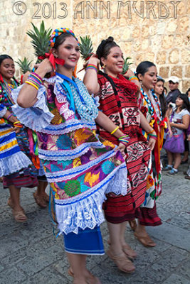 Flor de Pia dancers from San Juan Bautista