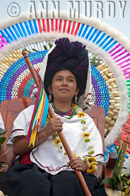 Milaura López Vásquez La Reina Huipil 2013