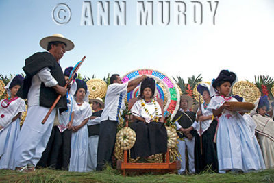 La Coronacin de la Reina Huipil