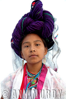 Young Girl wearing copete