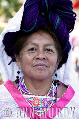 Former Reina del Huipil