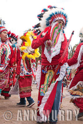 Azteca Chichimecas dancing
