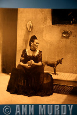 Frida photographed by Lola lvarez Bravo