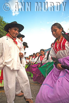 Dancers from Vicente Coatln