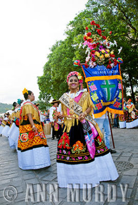 Tehuanas on Parade
