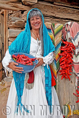 Virginia holding chiles