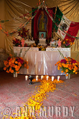 Un Altar Viejo