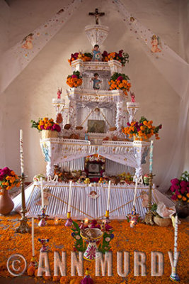 Monumental Altar at the Presidencia