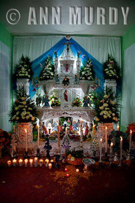 Altar for Domingo Len Mayo