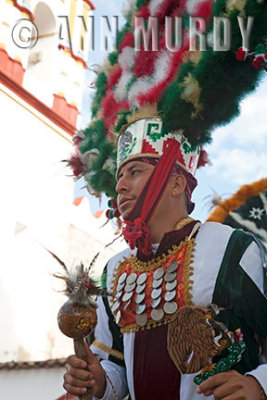 Jose Isaac Vsquez de los Angeles as Moctezuma
