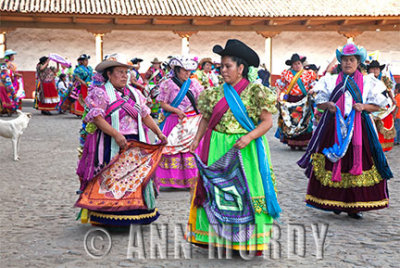 Carnaval en Santa Fe de la Laguna, Michoacn 2015