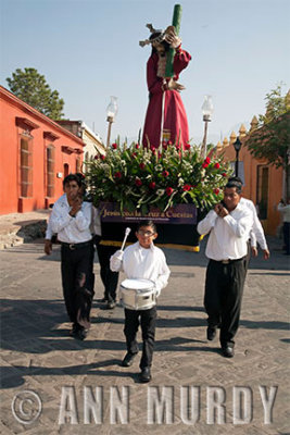 Morning procession with Cristo