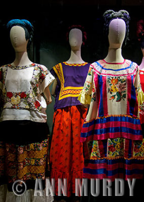 Frida's clothing