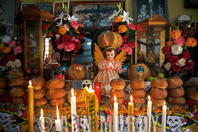 Seor Perez's altar